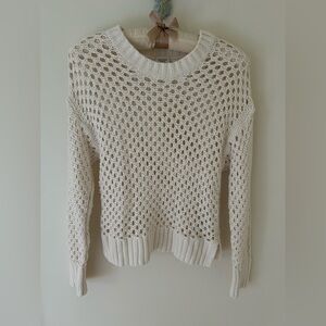 Abercrombie & Fitch Ivory Open-Knit Cotton Sweater 
Size: XS
EUC (No Flaws)